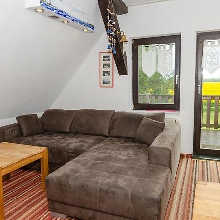 3-R-Ferienwohnung-Fuer-4-Personen-In-Schaprode-Auf-Ruegen-Zi3 외부 사진